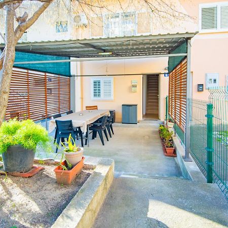 טיווט Apartmani Ana מראה חיצוני תמונה